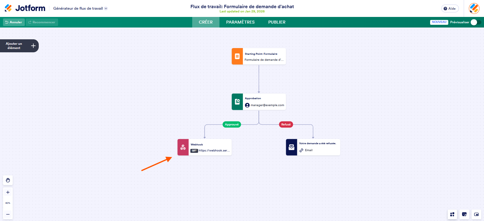 Capture d'écran d'un flux de travail dans le Générateur de flux de travail Jotform avec une flèche pointant vers un élément Webhook intégré