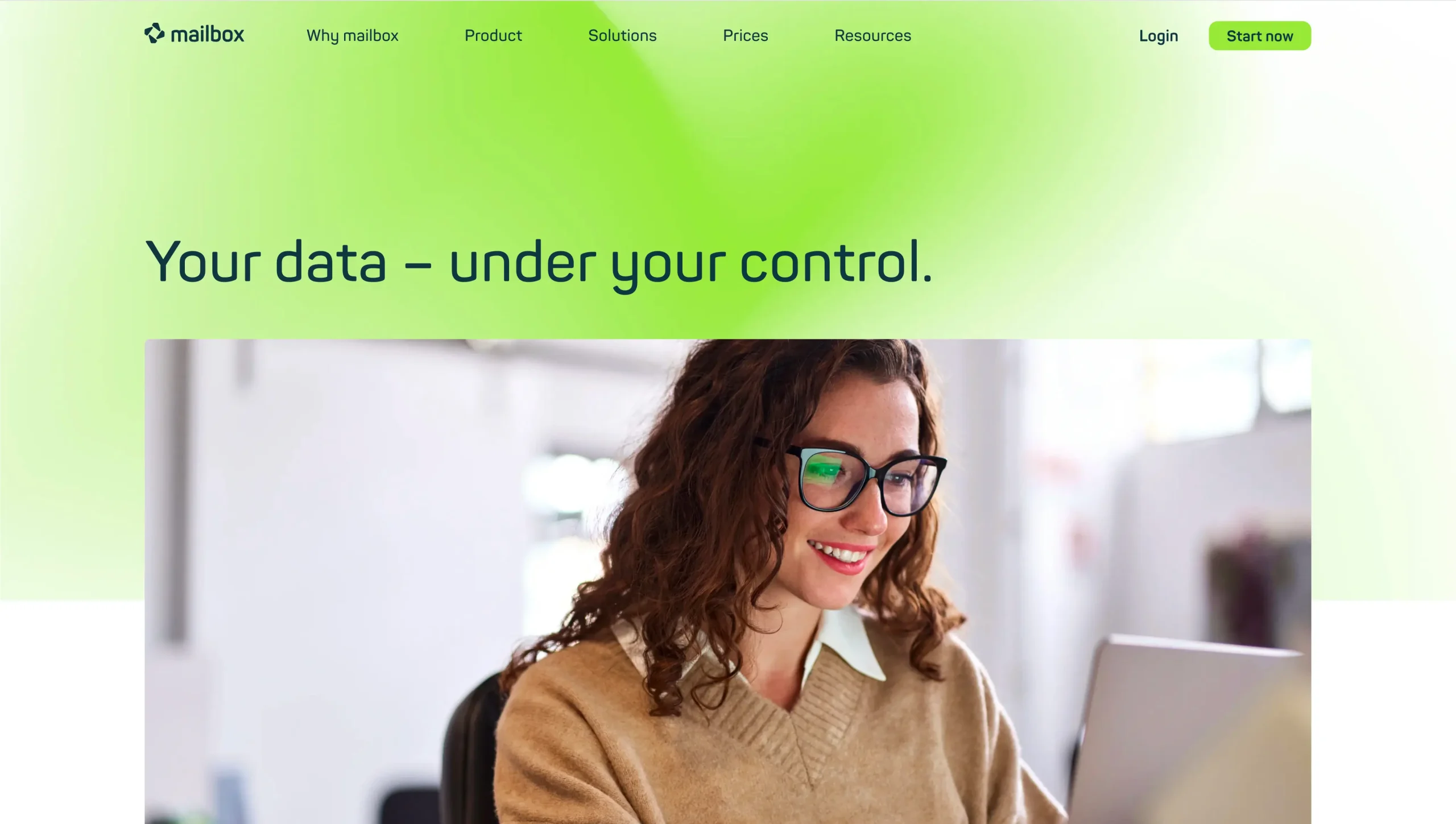 Screenshot of Mailbox's landing page, showing a headline "Your data - under your control