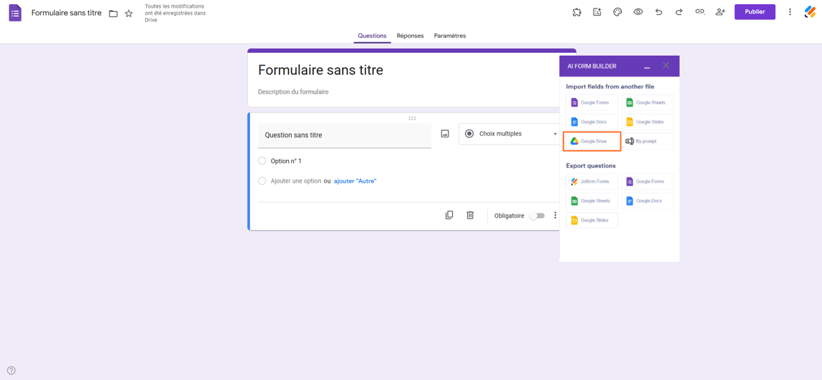 Capture d'écran avec l'Ai Form Builder et son menu dans Google Forms et un encadré autour de l'option Google drive