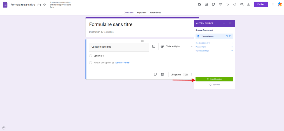 Capture d'écran du module complémentaire AI Form Builder avec une flèche vers le bouton Importer les questions